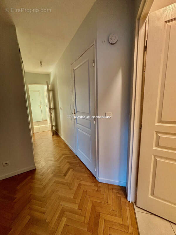 Appartement à SURESNES