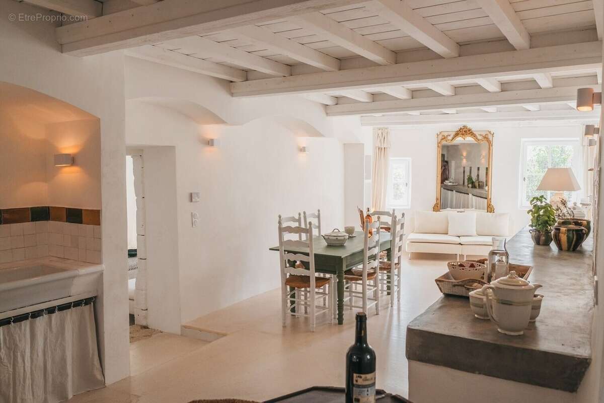 Maison à UZES