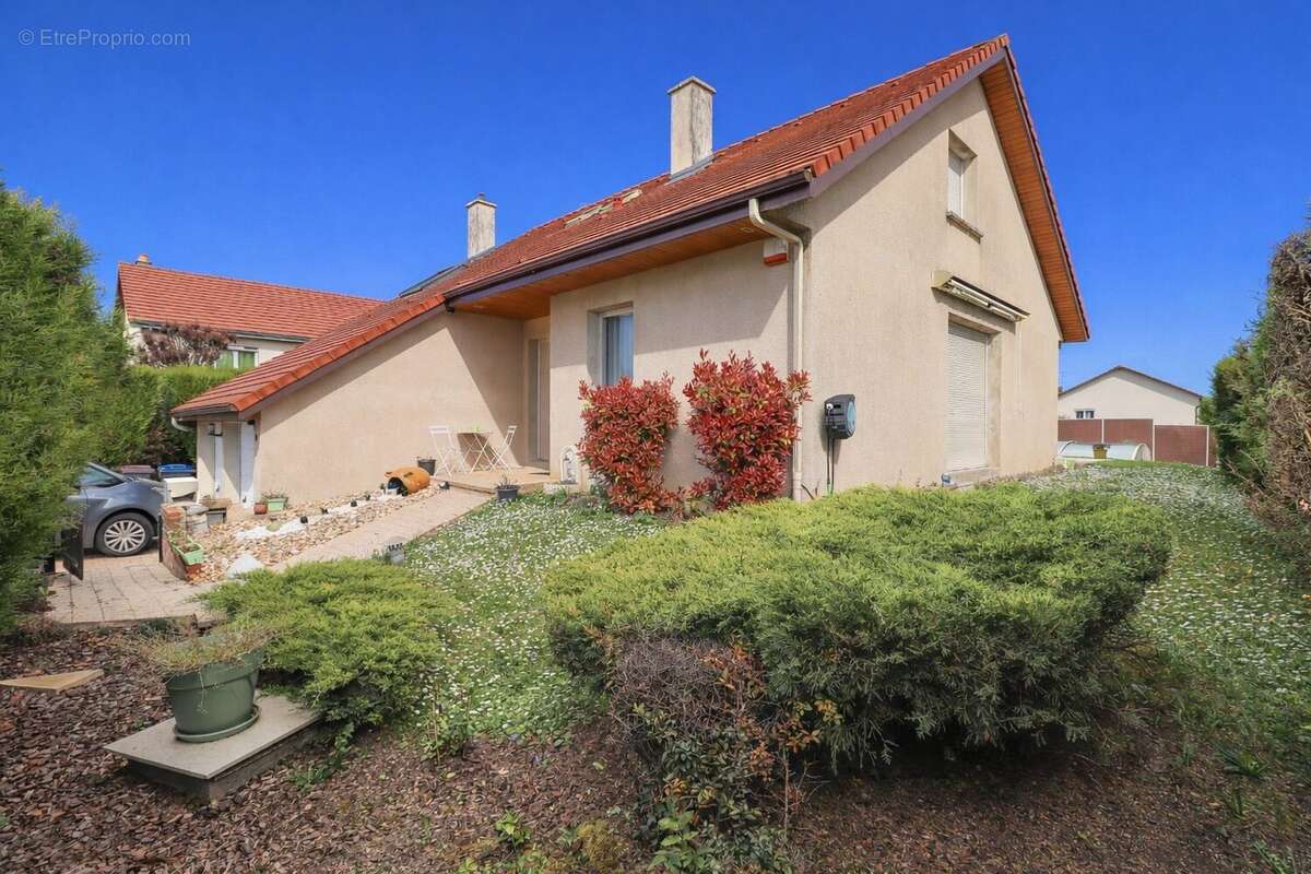 Maison à VAROIS-ET-CHAIGNOT