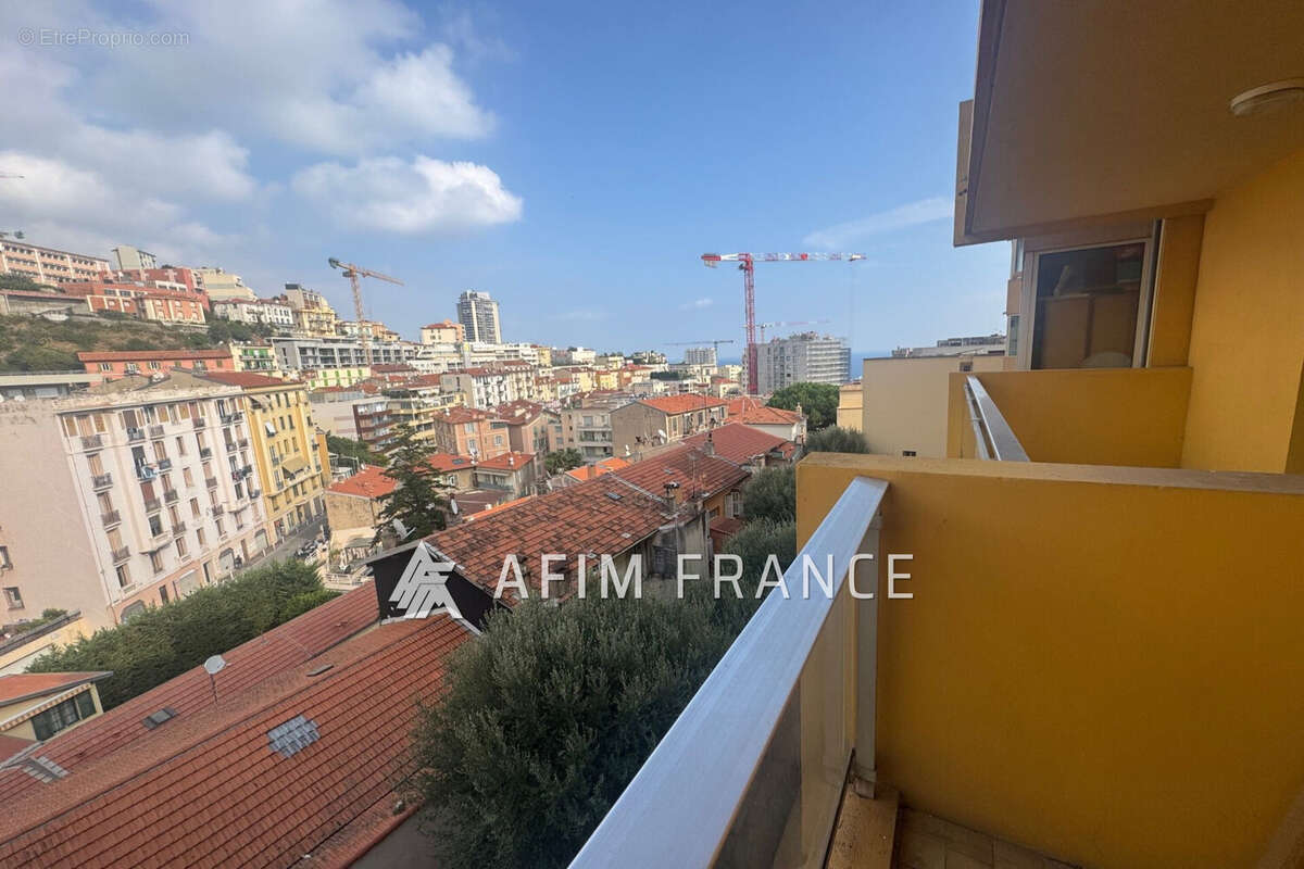 Appartement à BEAUSOLEIL