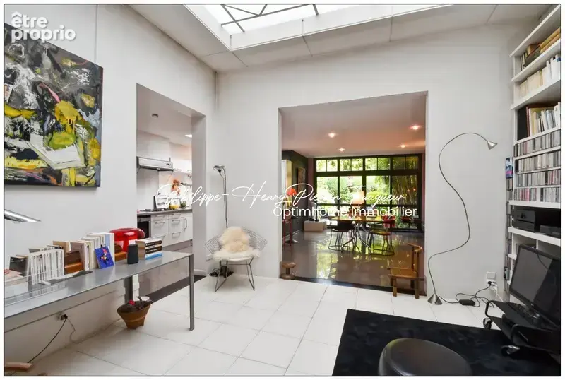 Exclusivité Maison familiale de caractère • 259 m² • 5 chambres • Jardin • Cave • Fibre • Alarme • 2 garages possibles – Saint-M - photo 6