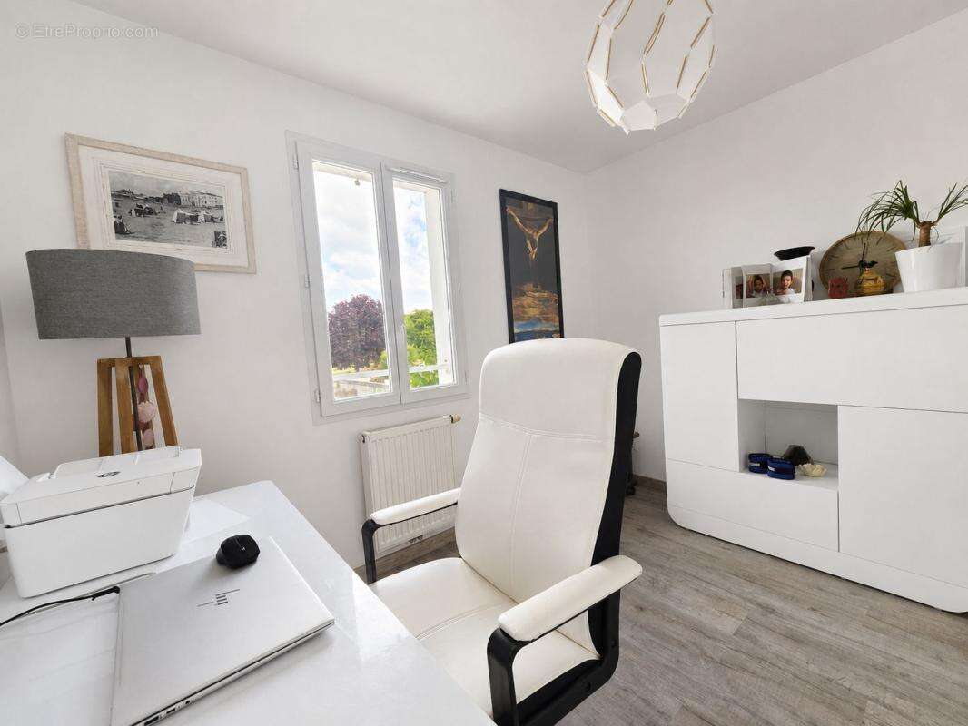 Maison À Vendre - Parfait état - L'Houmeau - photo 9