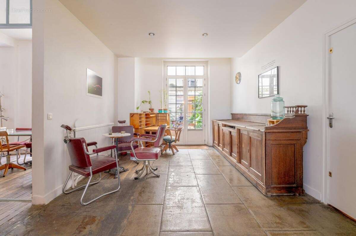 Appartement à PARIS-10E