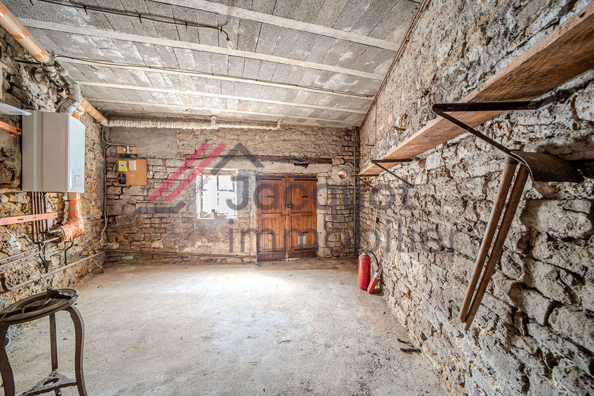 Maison 79 m² à Montmorot  - photo 8