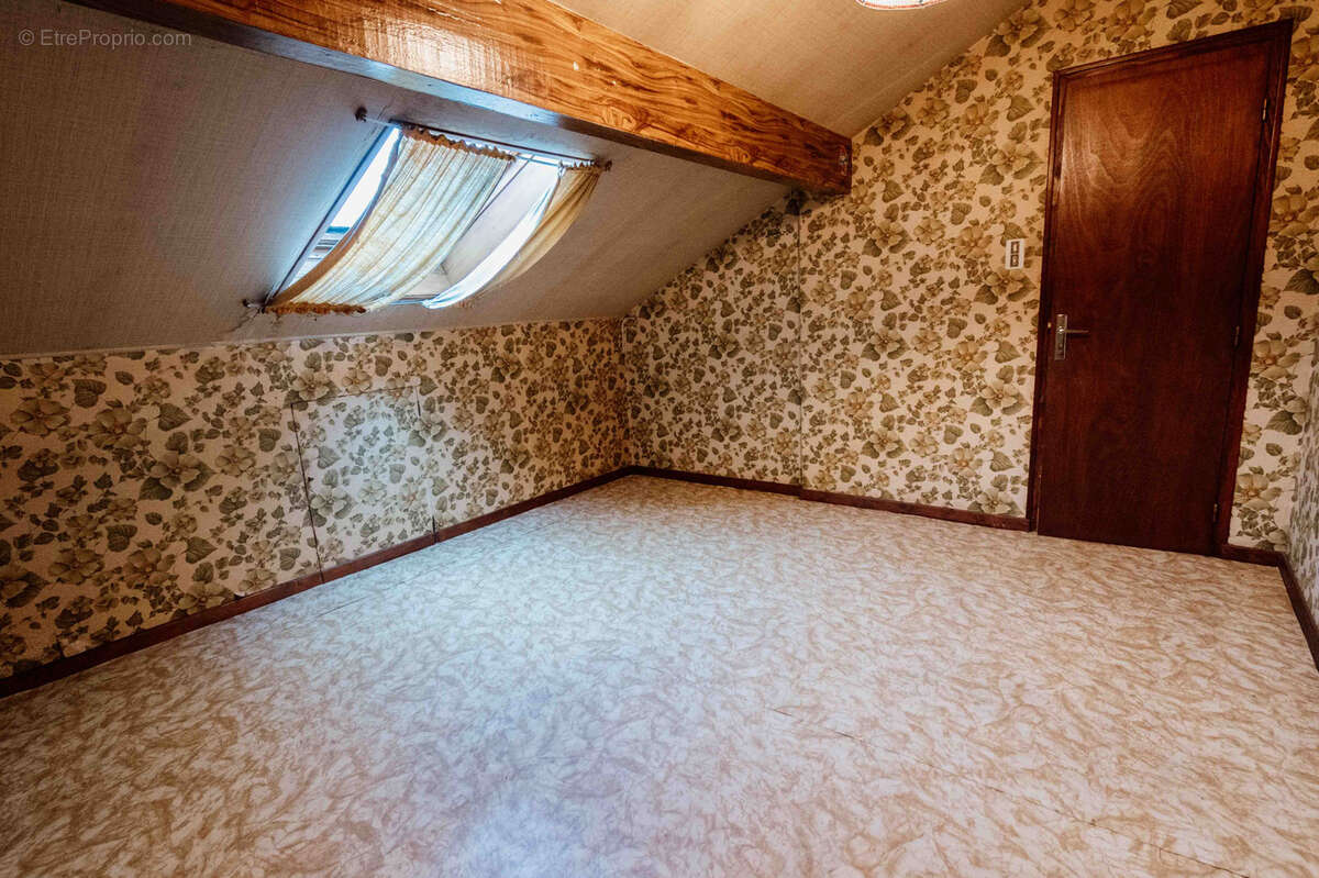 Maison à LA LONGEVILLE