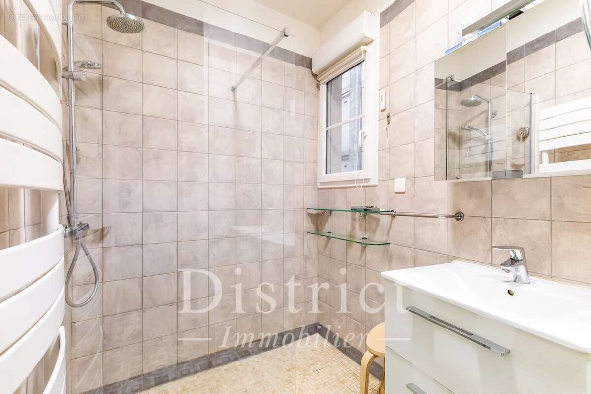 Appartement à PARIS-4E