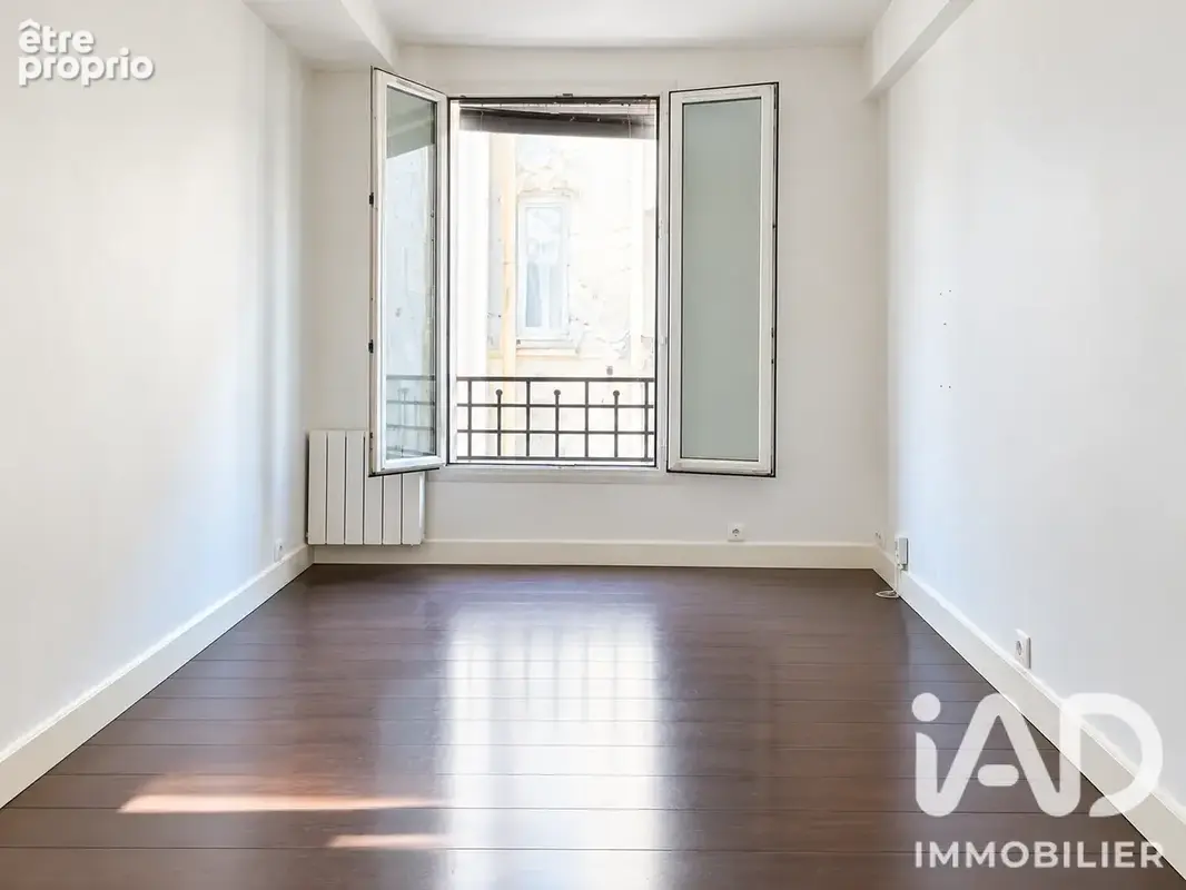 Photo 1 - Appartement à PARIS-18E