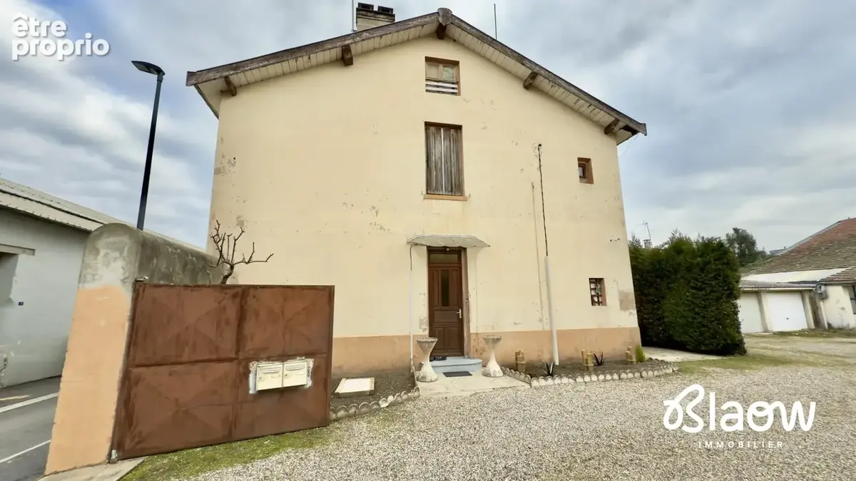 Maison 7 pièces 159 m² à vendre à Saint-Chamond (42400) - photo 2