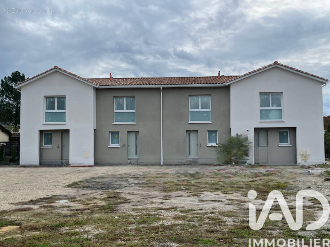 Photo 1 - Maison à SAINT-JEAN-D'ILLAC