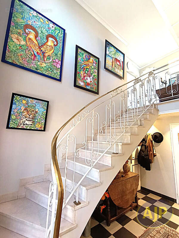 Maison à SAINT-SEBASTIEN-SUR-LOIRE