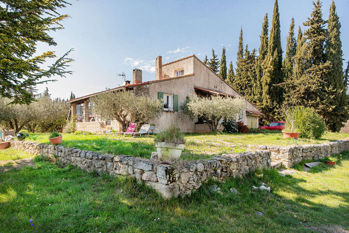 Photo 3 - Maison à CUCURON