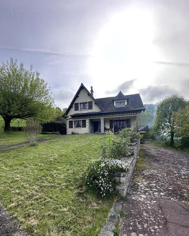 Maison à CAMPOURIEZ