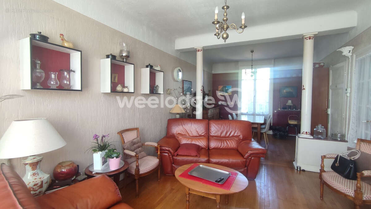 Maison à SARTROUVILLE