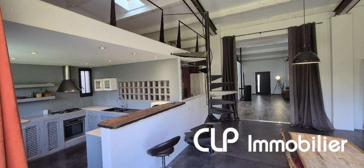 Appartement à BOURG-SAINT-ANDEOL