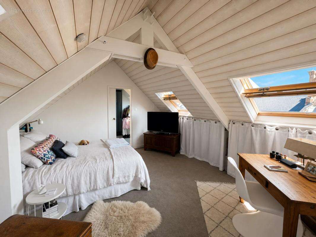 Maison de 7 pièces de 115 m² à Larmor-Baden - photo 5