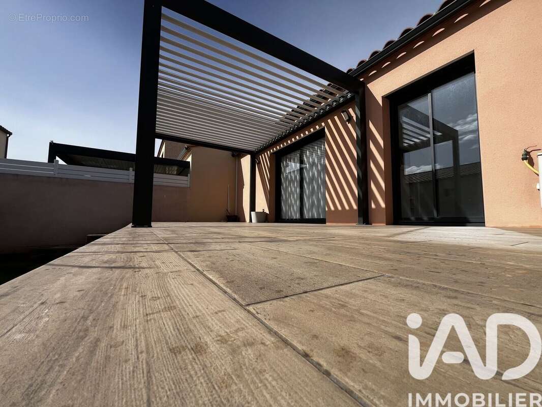 Photo 2 - Maison à PIA