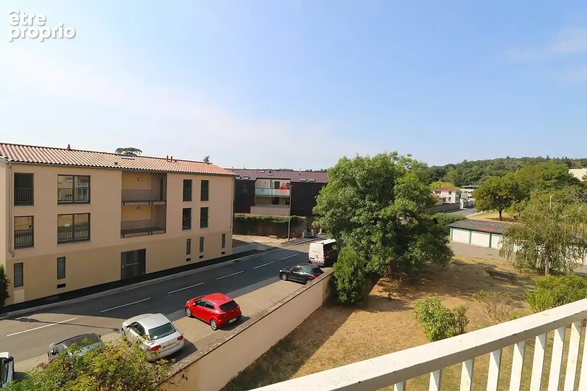 Appartement T4 de 90 m² avec terrasse + garage + cave - photo 2