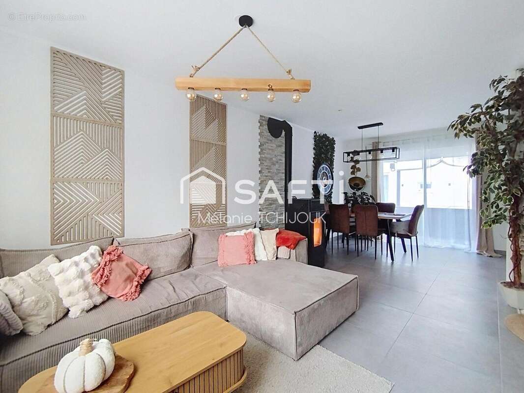 Photo 3 - Maison à AMILLY