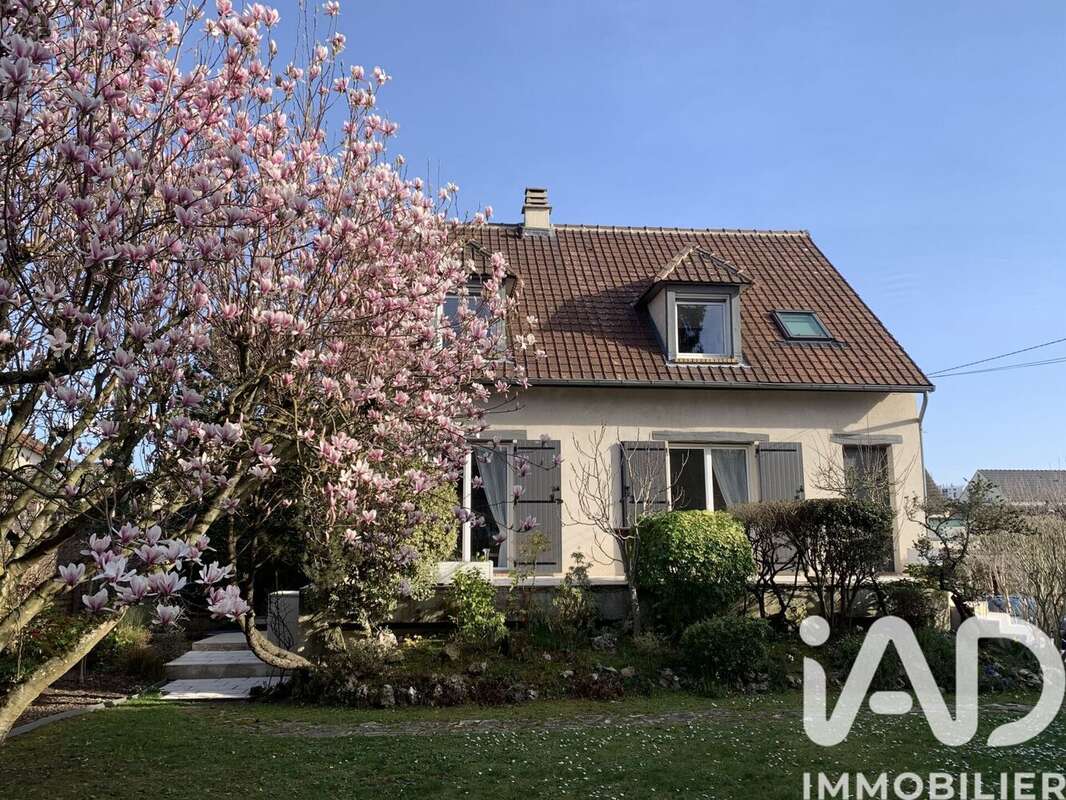 Photo 2 - Maison à MARGENCY