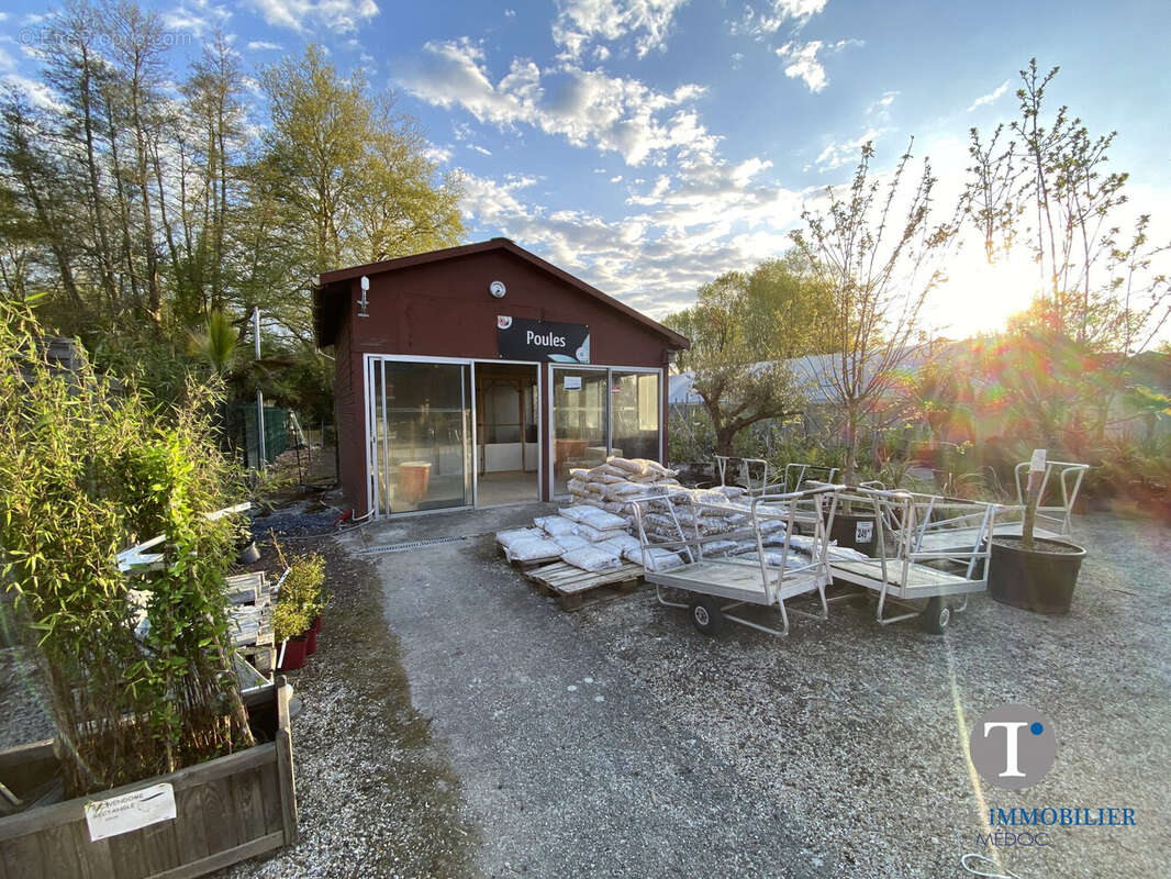 Commerce à LESPARRE-MEDOC