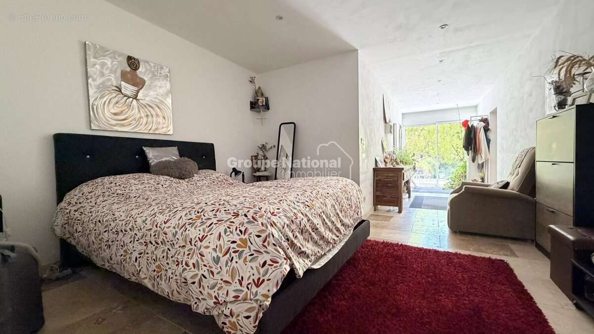Courthezon - ensemble immobilier de 385 m² en campagne - photo 18
