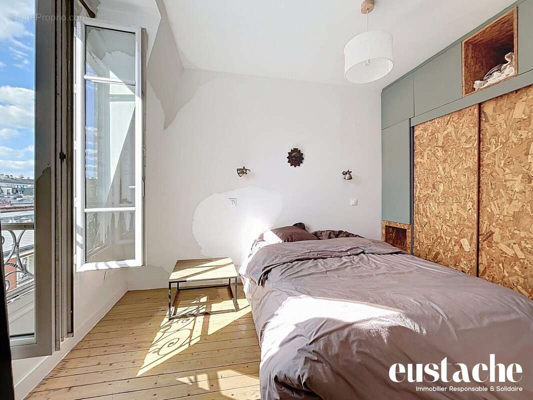 Appartement à PARIS-17E