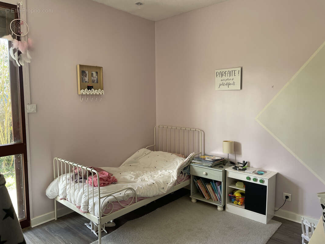 Maison à AMBARES-ET-LAGRAVE