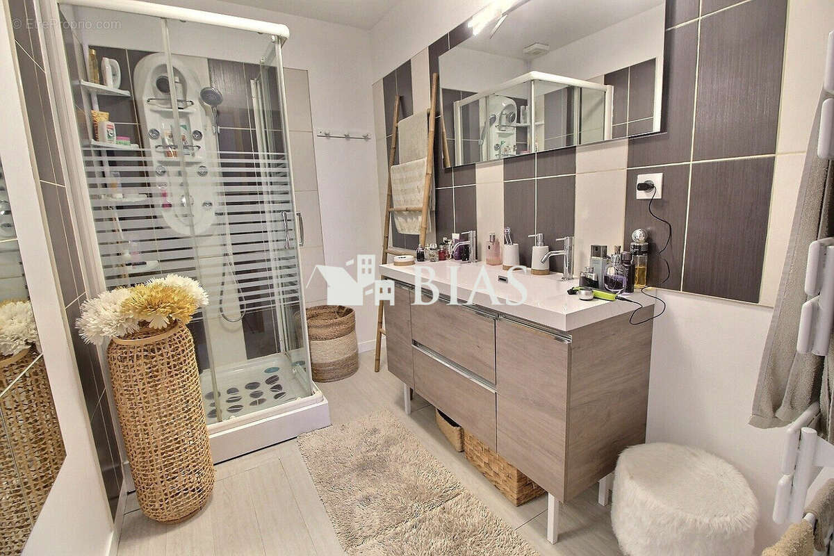 Maison à LONGUEVILLE-SUR-SCIE