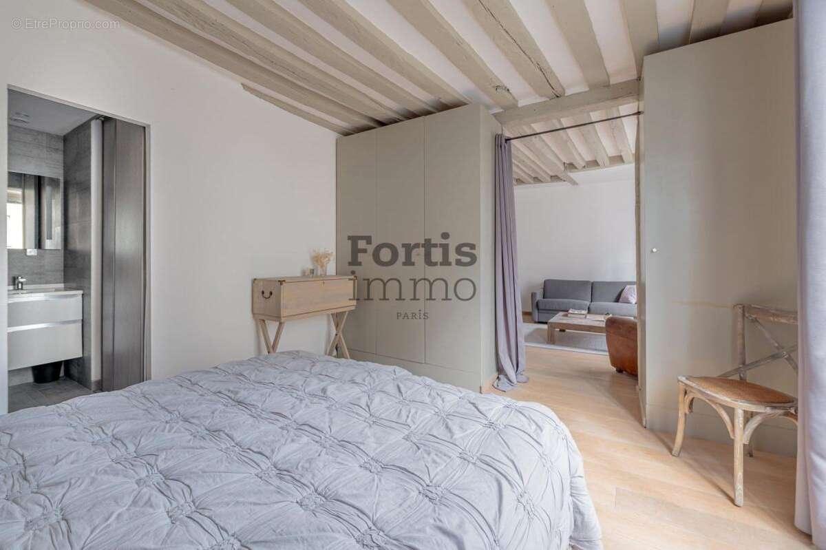 Appartement à PARIS