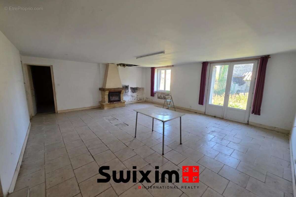 Maison 270m² à rénover - fort potentiel sur Ordonnac - photo 5