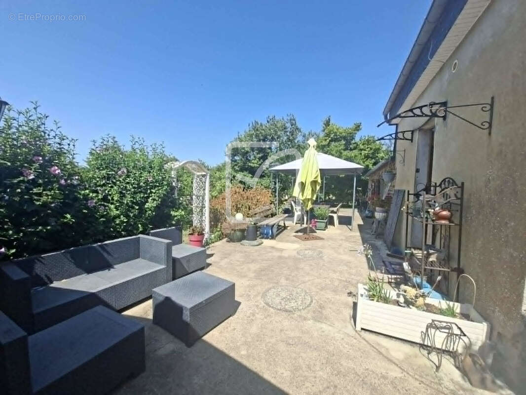 Maison individuelle en pierre, 136 m2, 4 chambres, terrain arboré clos de 1364 m2   Evriguet - photo 14