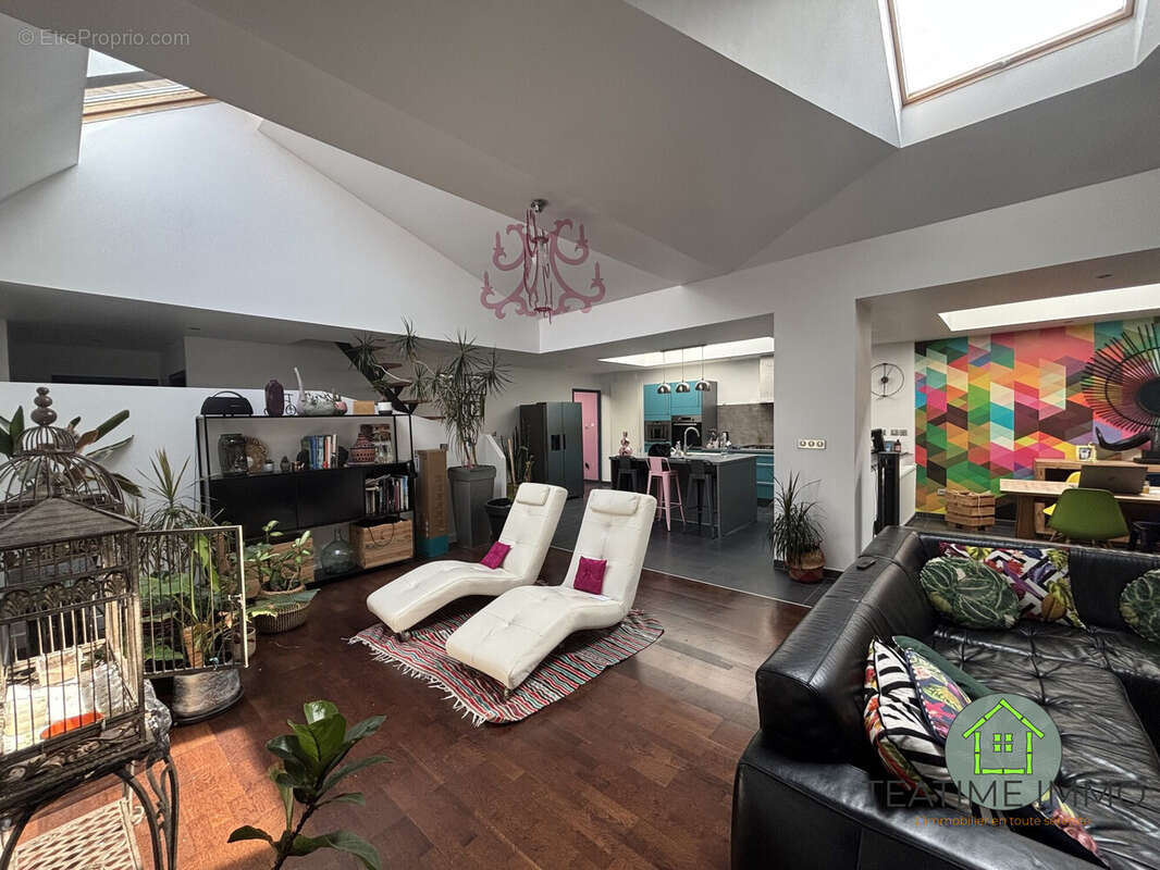 Appartement 220 m² à Tourcoing  - photo 3