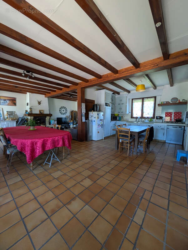 Maison à SAINTES