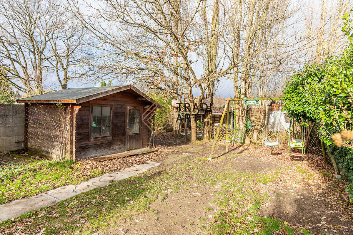 Maison à SAINTE-GENEVIEVE-DES-BOIS