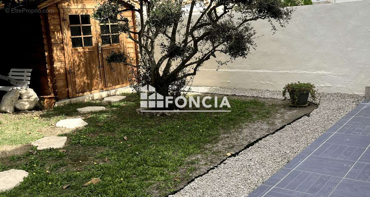 Maison à SAINT-MARTIN-DE-CRAU