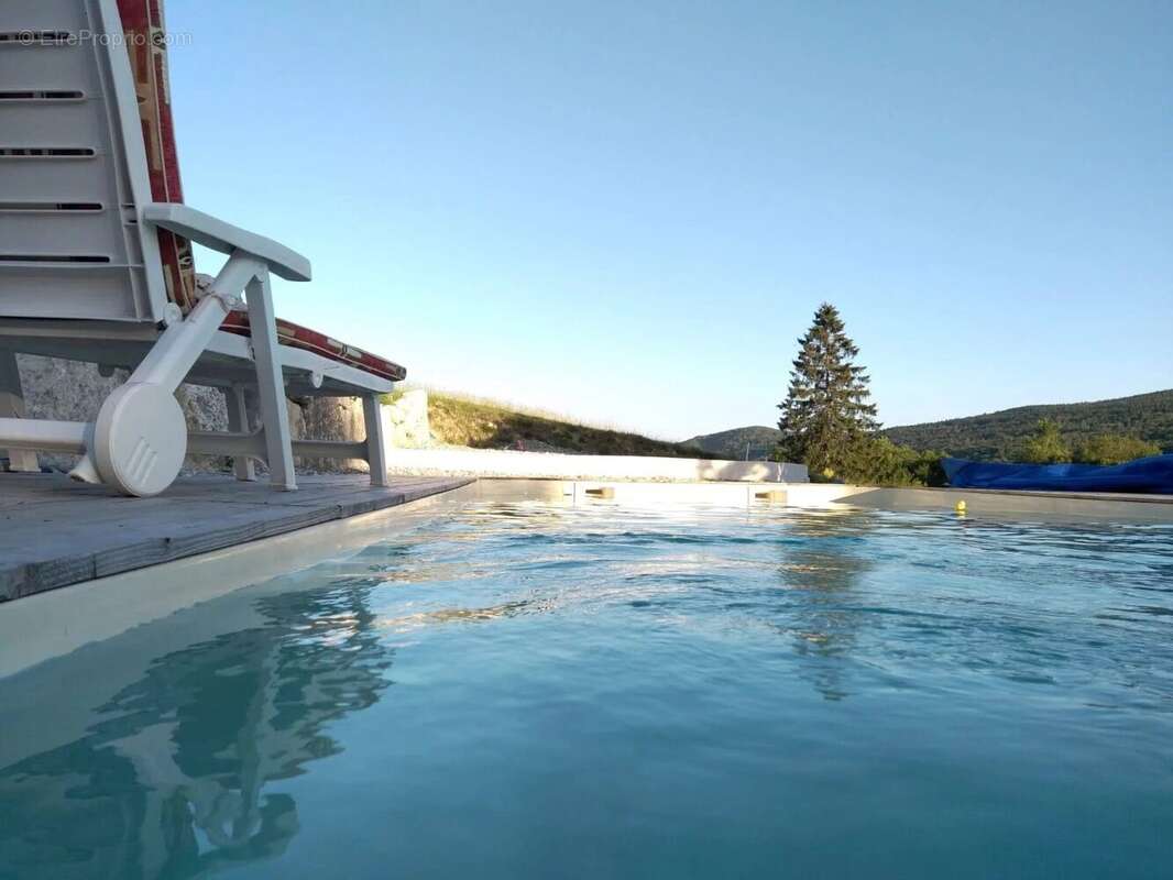 Maison à THEZILLIEU