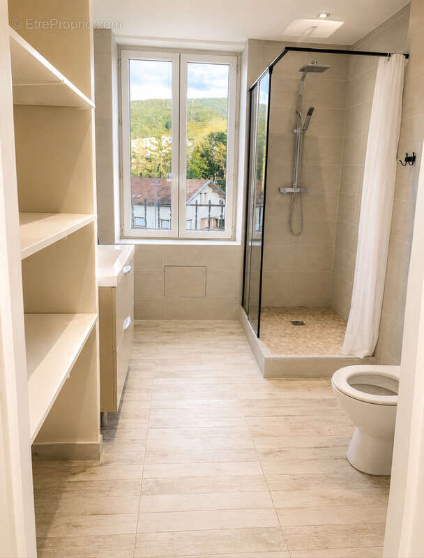 Saint-Étienne   T3 de 63,5 m2 vendu loué meublé   Idéal investissement locatif - photo 3
