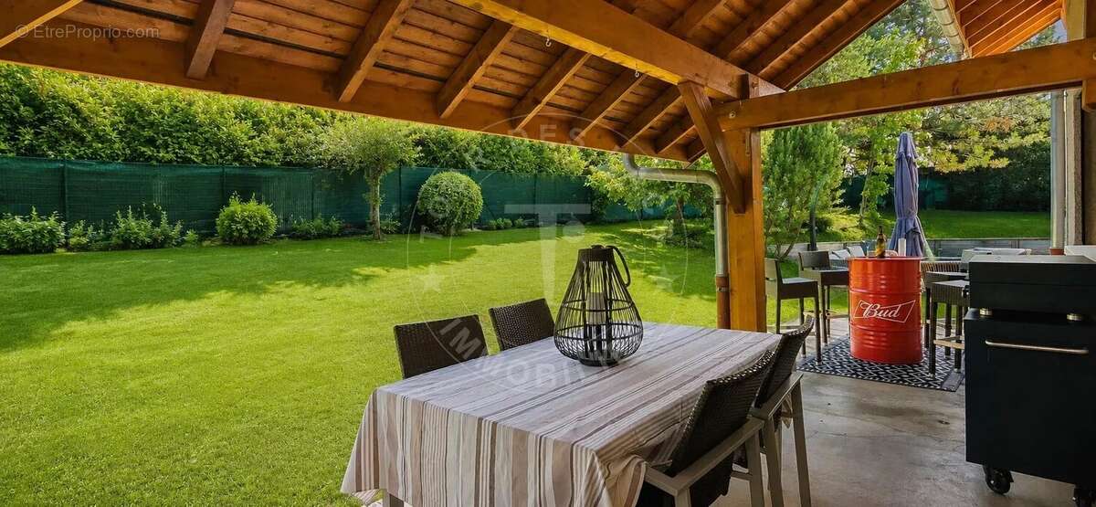 Maison à QUINTAL