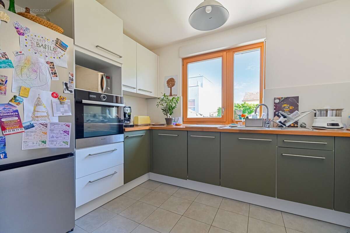 VIS_3058 - Appartement à LES LILAS