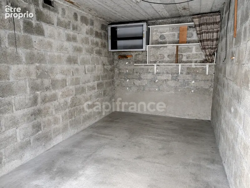 Box en Centre-Ville à vendre à CORBEIL ESSONNES - photo 3