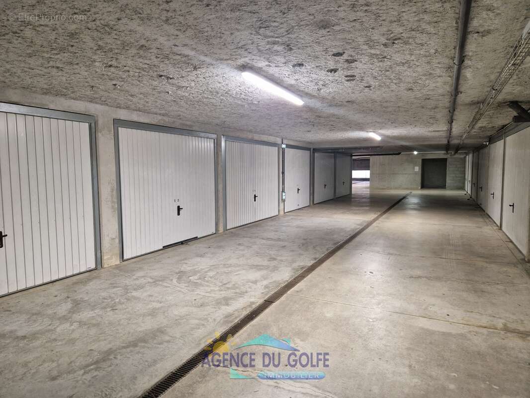 Type 2 récent avec grande terrasse et parking privé - photo 7