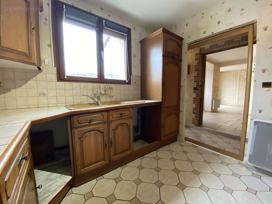 Maison à LA VILLE-DU-BOIS