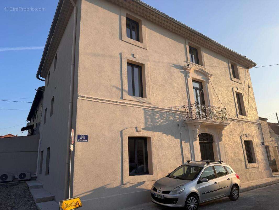 Commerce à MARSEILLE-13E