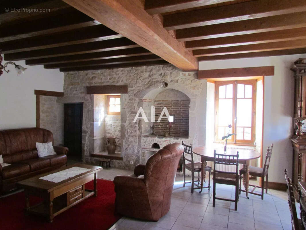 Maison à LIZANT