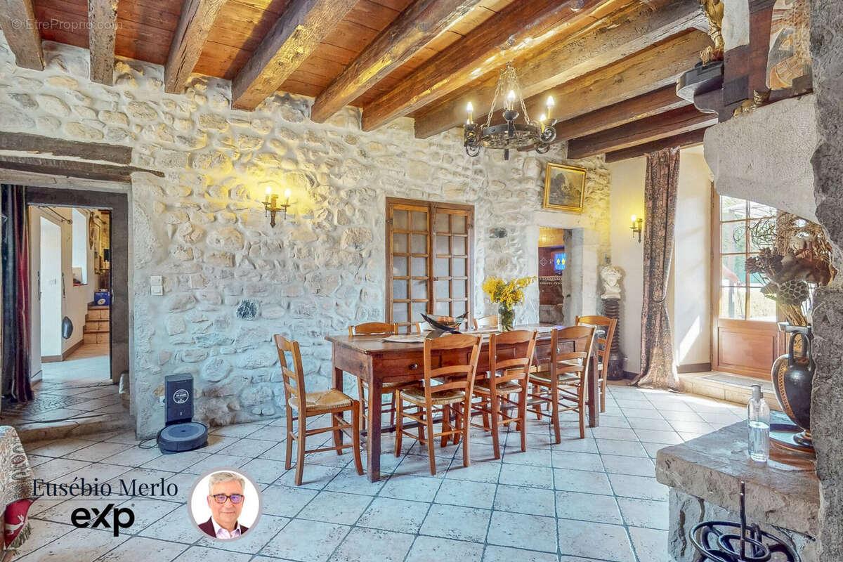 Maison 311 m² à Sainte-Marie-D'alloix  - photo 4