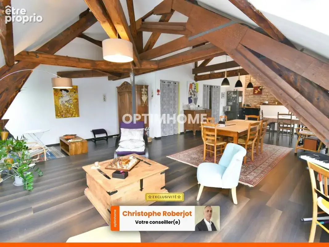 Rare à Chalon - Lumineux Appartement Atypique de 143m2 avec une magnifique pièce de vie et 4/5 chambres - photo 4