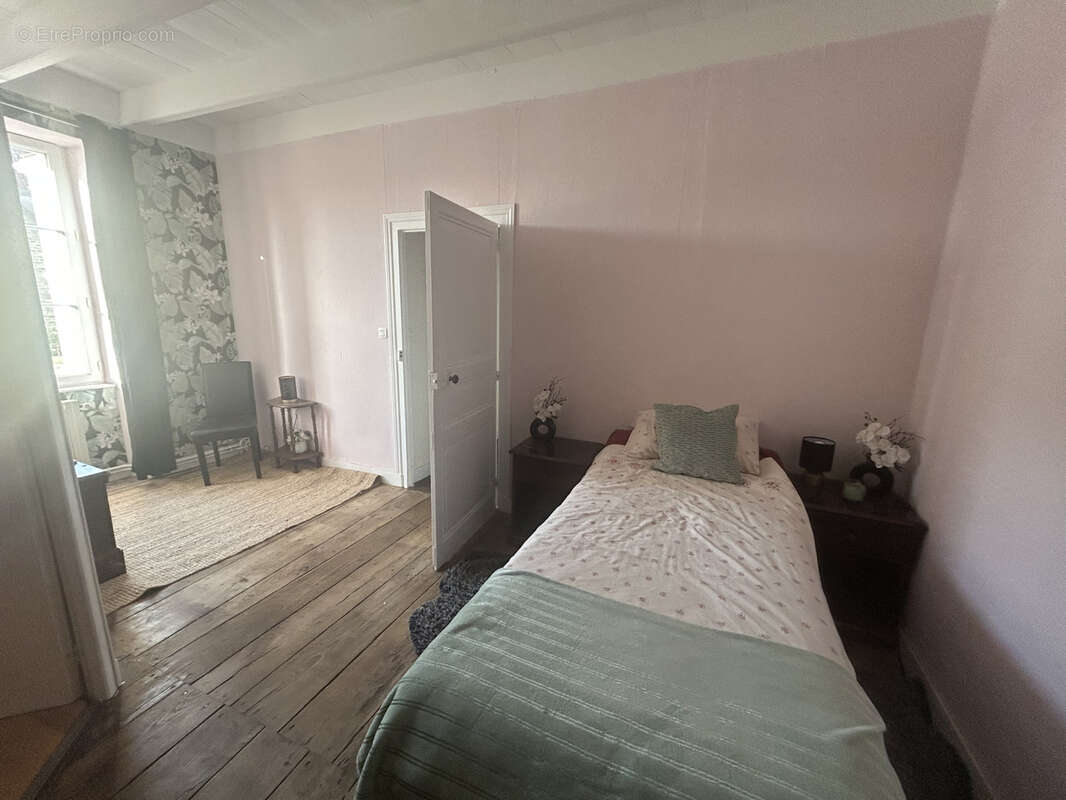 Maison de village spacieuse avec grange et jardin - photo 10