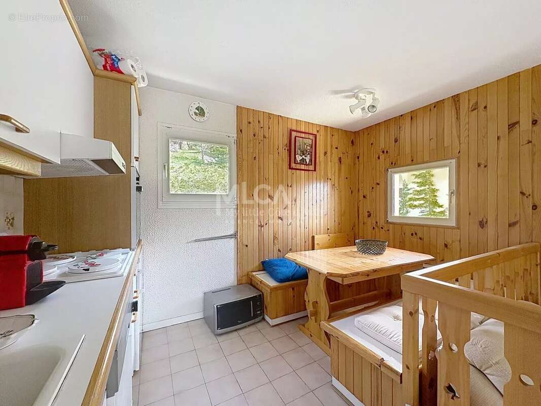 Appartement à SAINT-ETIENNE-DE-TINEE