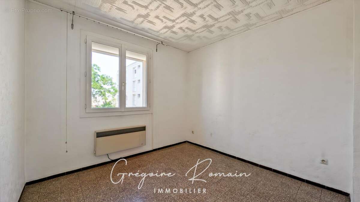 Appartement Port Saint Louis Du Rhone 4 pièce(s) 61 m2 - photo 7