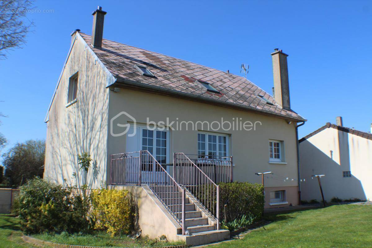 Maison à ROUVROY-EN-SANTERRE